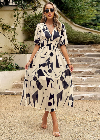 Estella | Robe Midi Fleurie Flatteuse