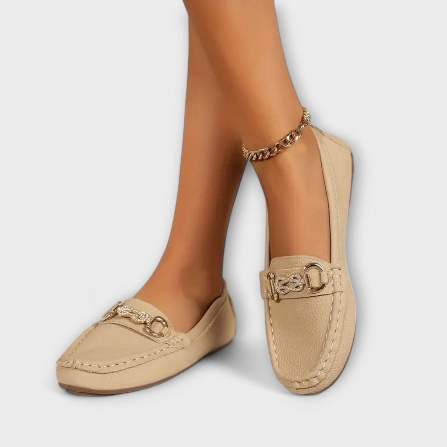 Aura | Classic Moccasin
