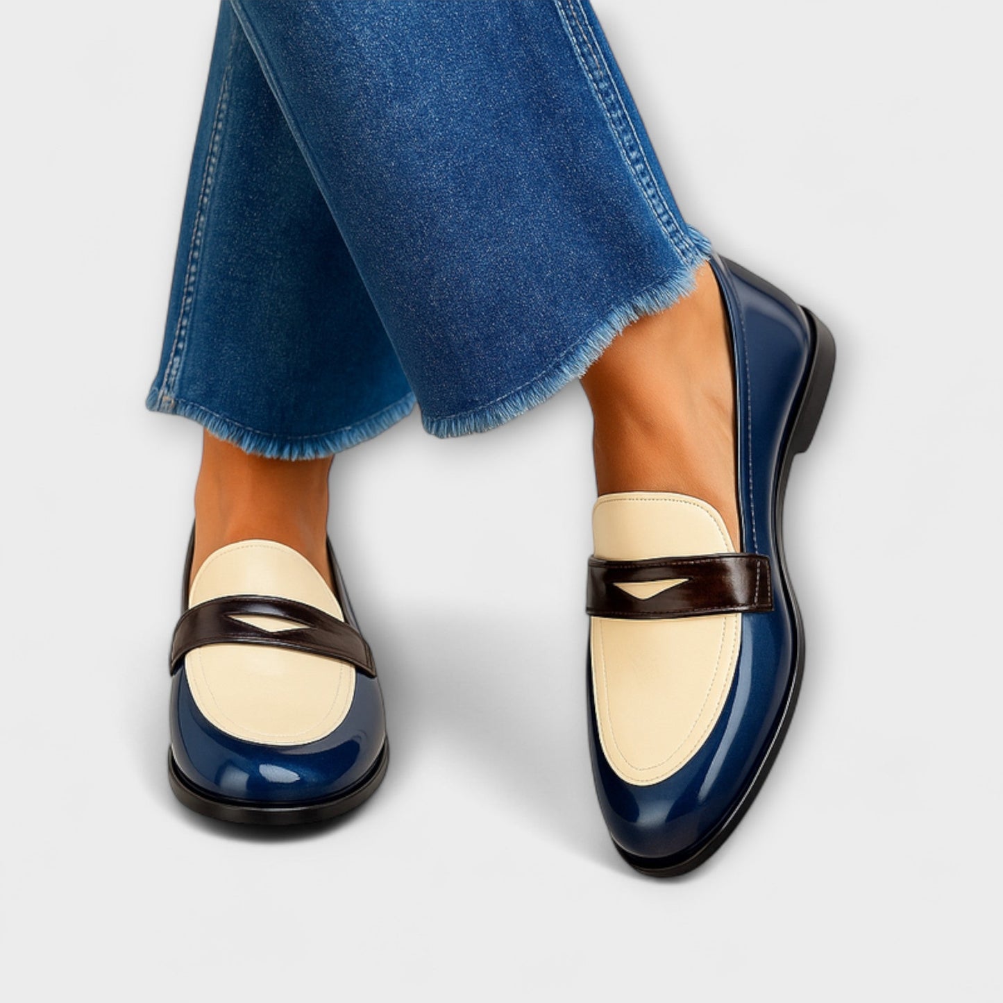 Claudia | Bicolor Moccasins